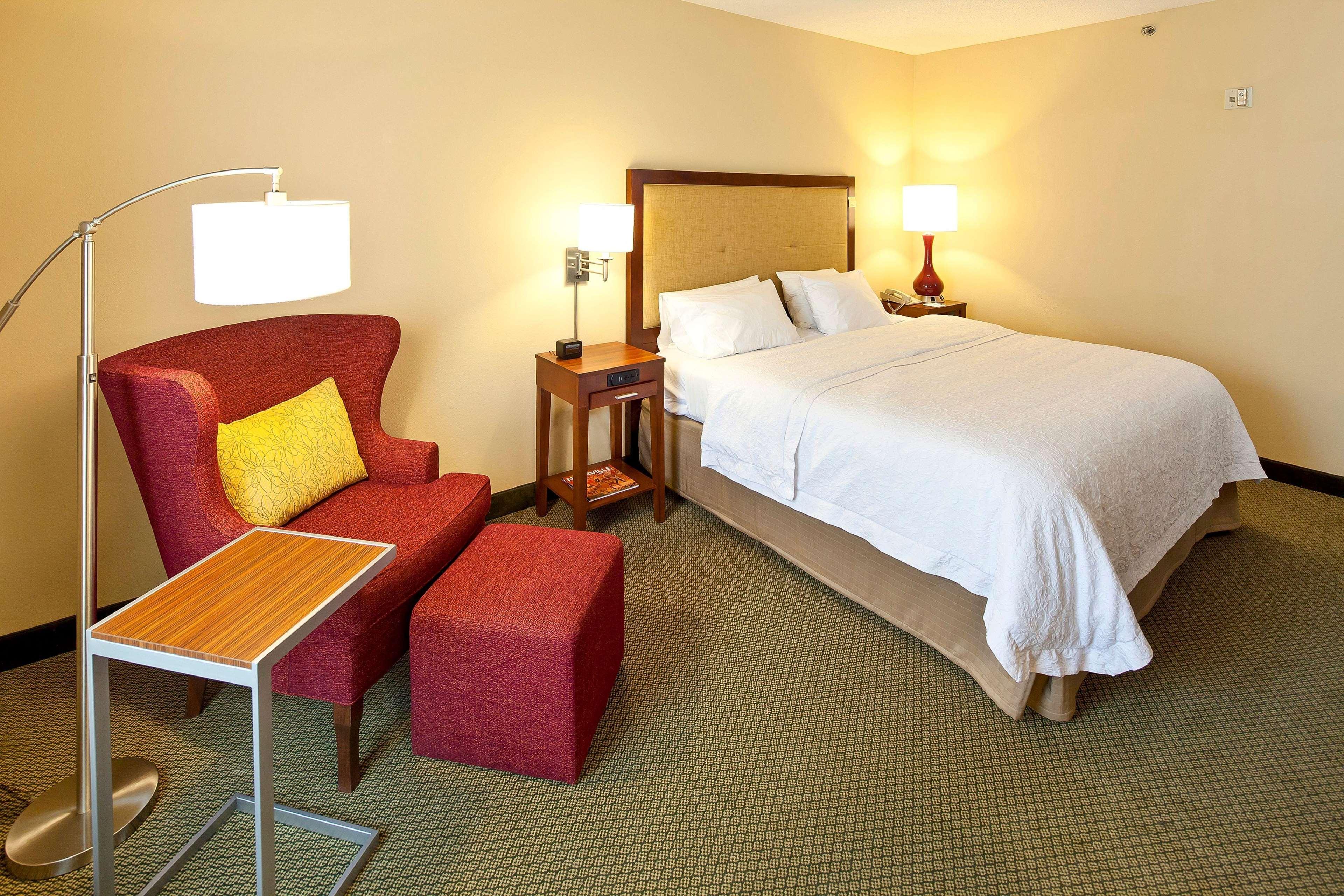 Hampton Inn & Suites Nashville-Green Hills Extérieur photo